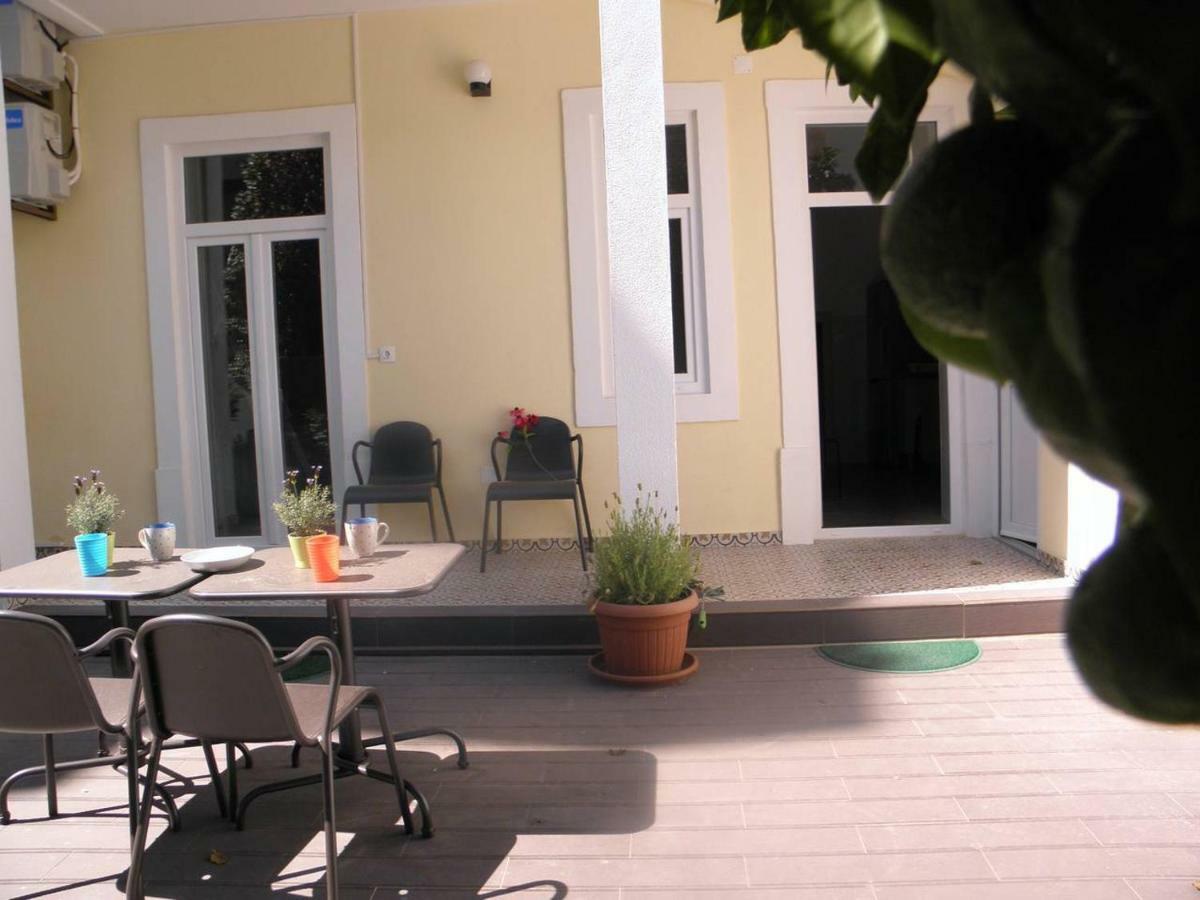 Sunny Orange Garden Apartment In Central Lisboa المظهر الخارجي الصورة